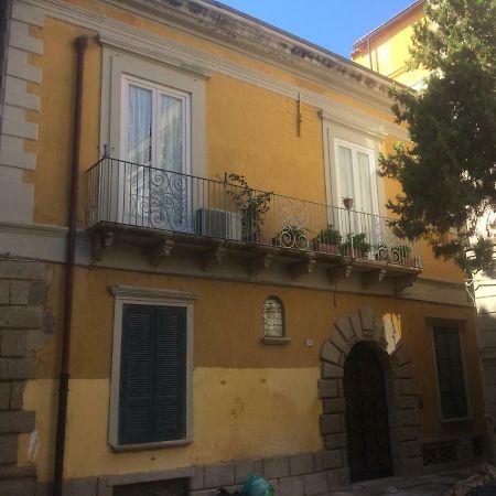 Апартаменты Casa Elide Centro Storico Тропея Экстерьер фото